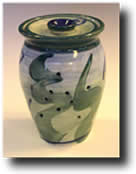Click on thumbnails for larger images of Clay of Fundy hand thrown Garlic or Potpourri Jars